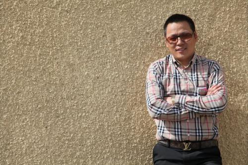 Н.Ялалт буюу Агаа хуучин эхнэр хүүхдээ сонгожээ